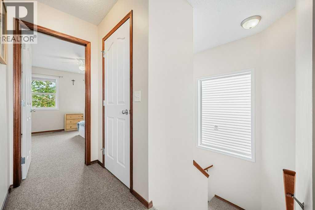 44 Everridge Way SW — photo 15