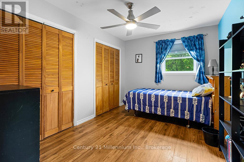 245650 22 SIDE ROAD - 27