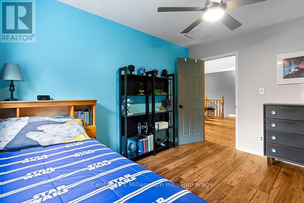 245650 22 SIDE ROAD - 28