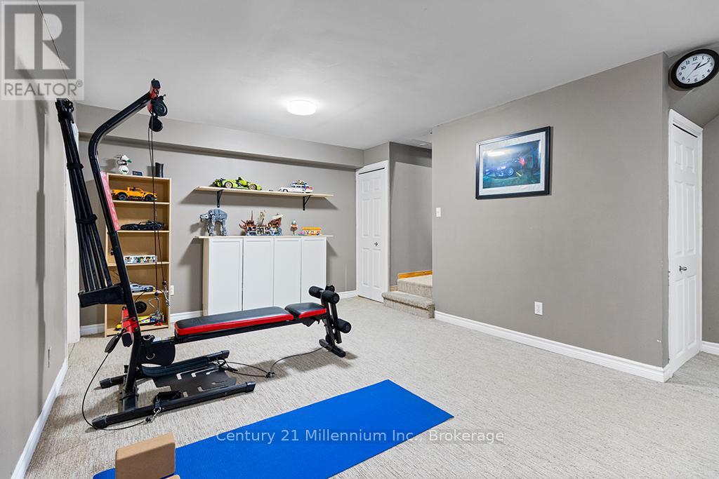 245650 22 SIDE ROAD - 32