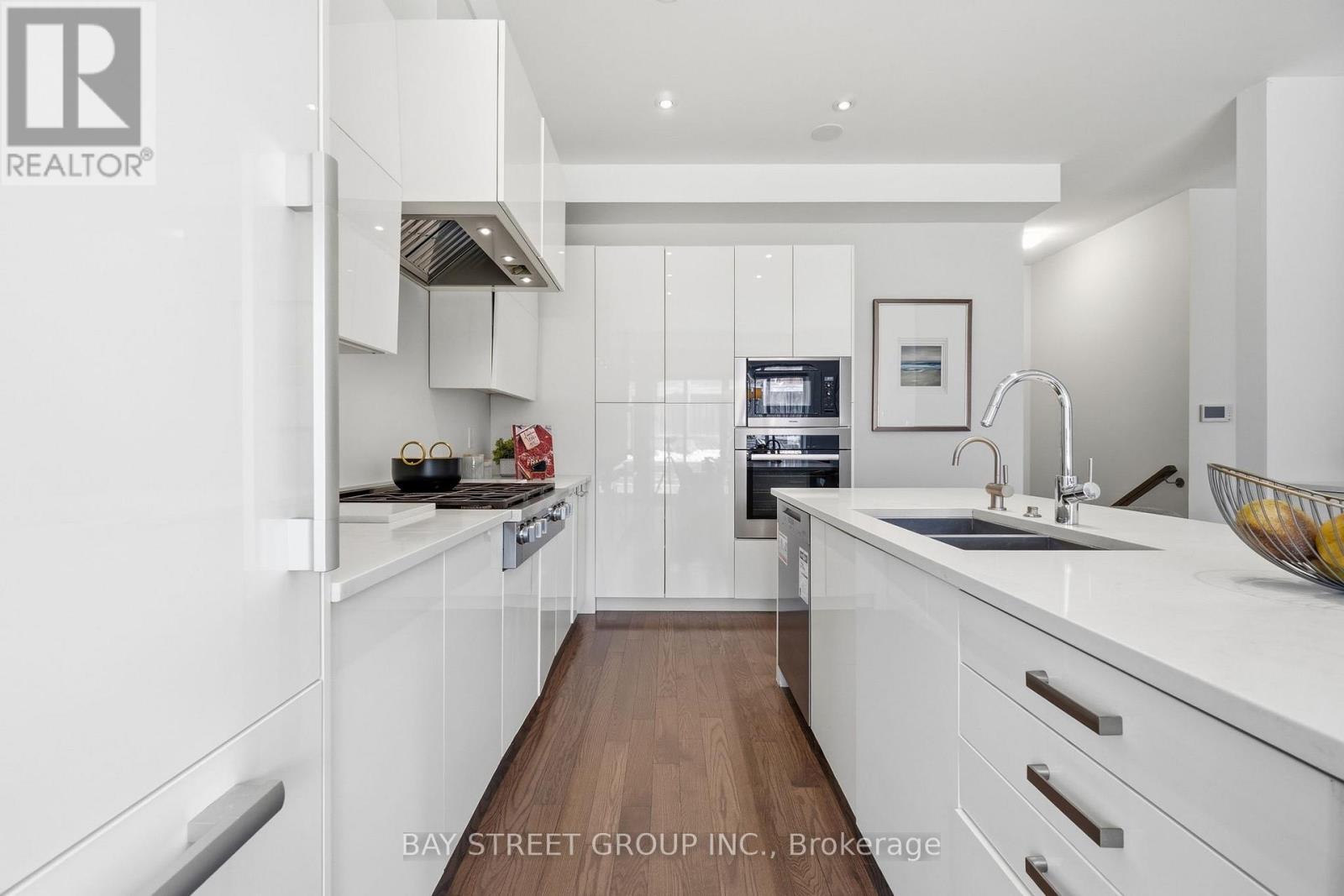 16 FARRELL ROAD - 14
