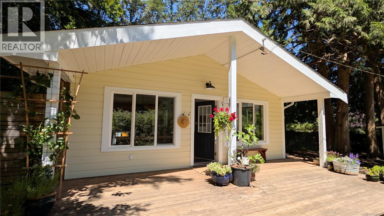 3185 Silva Bay Rd - 2