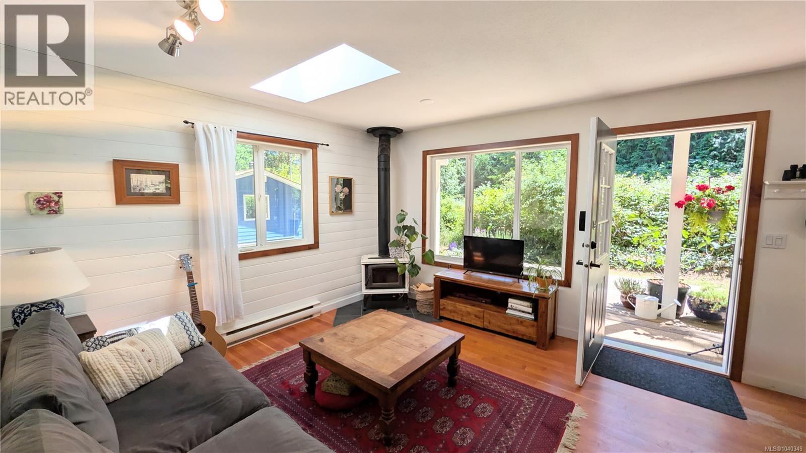 3185 Silva Bay Rd - Image 3