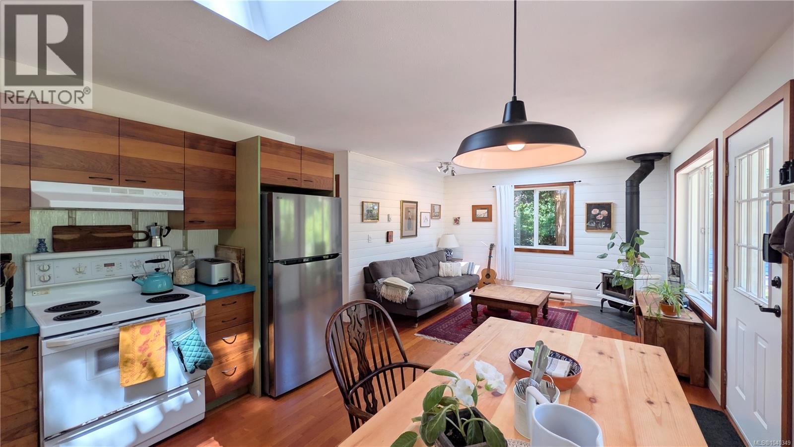 3185 Silva Bay Rd - 6