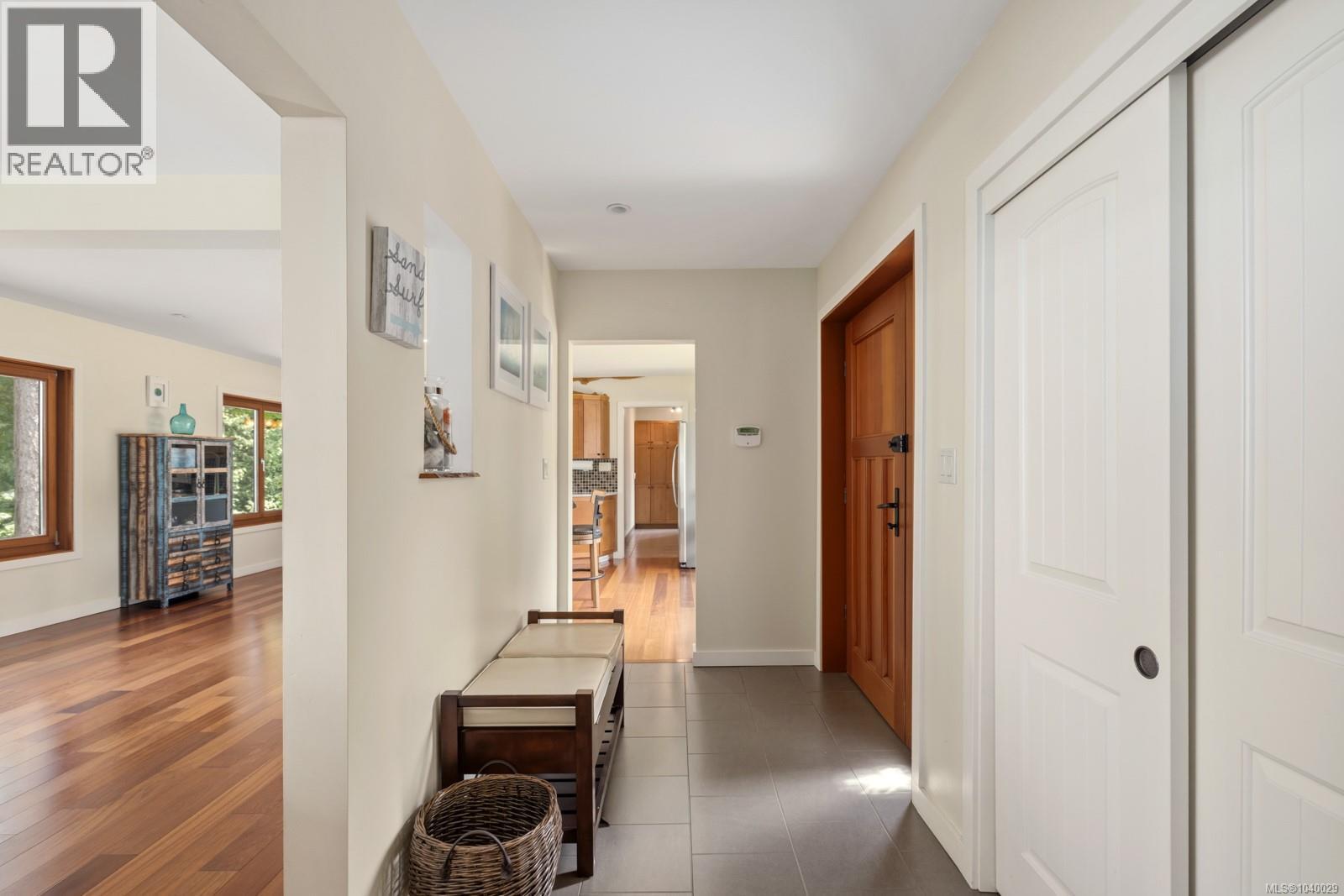 10075 Daniel St, Chemainus