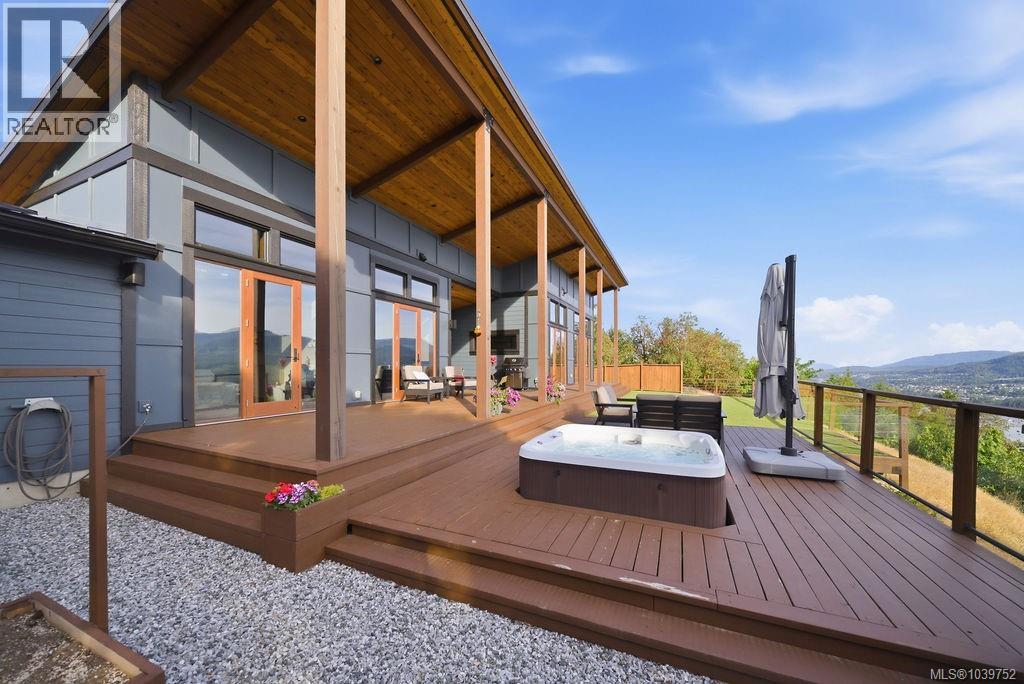5175 Aho Rd, Ladysmith