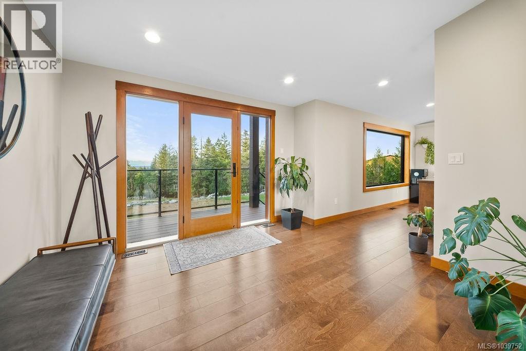5175 Aho Rd, Ladysmith