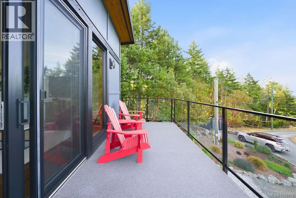 5175 Aho Rd, Ladysmith
