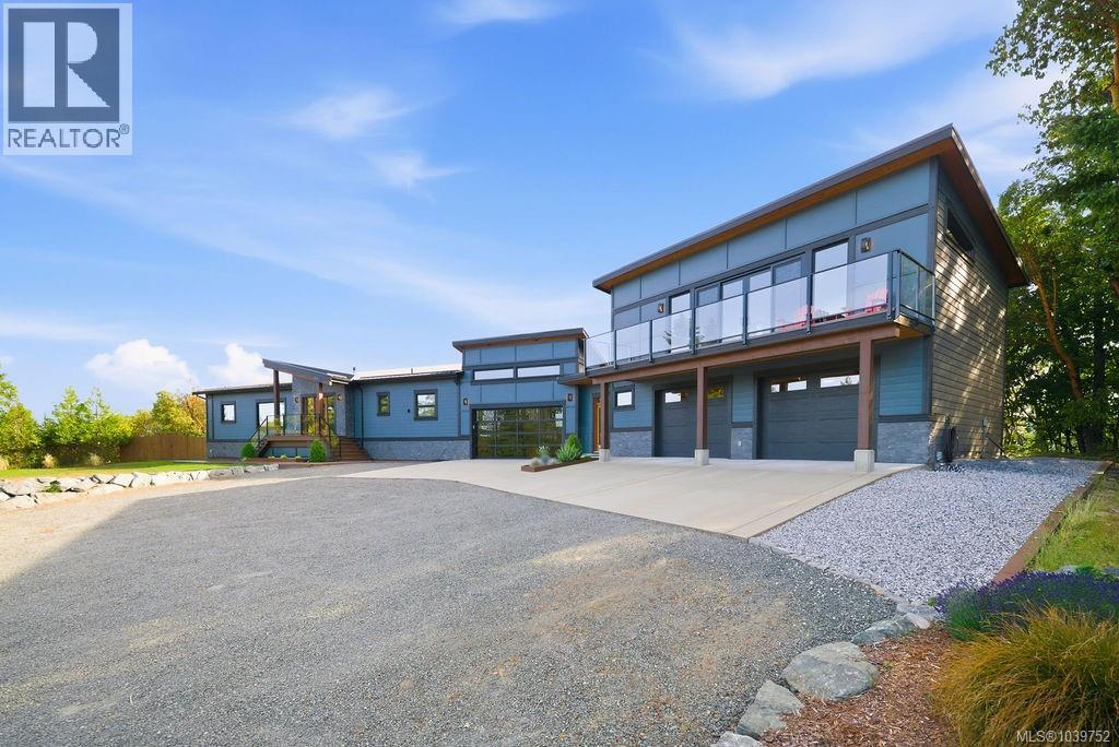 5175 Aho Rd, Ladysmith