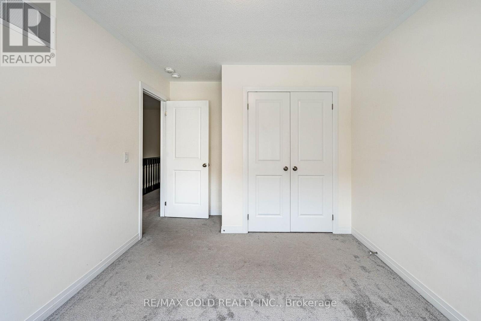 16 BRIXHAM LANE - 34