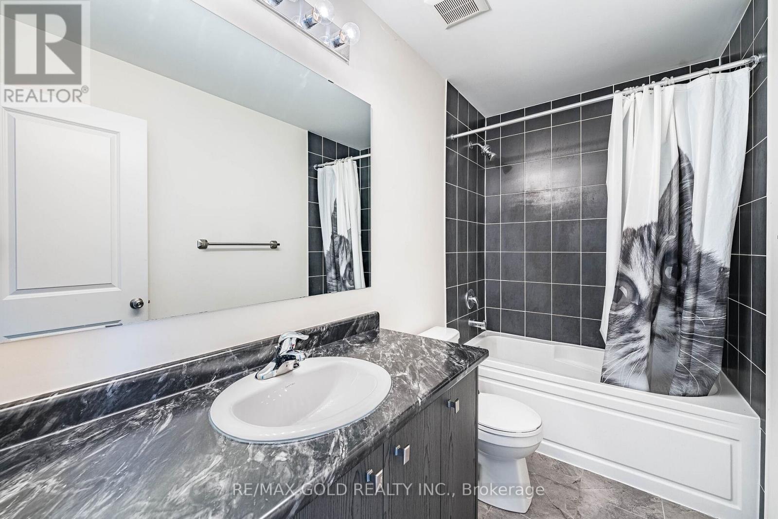 16 BRIXHAM LANE - 38