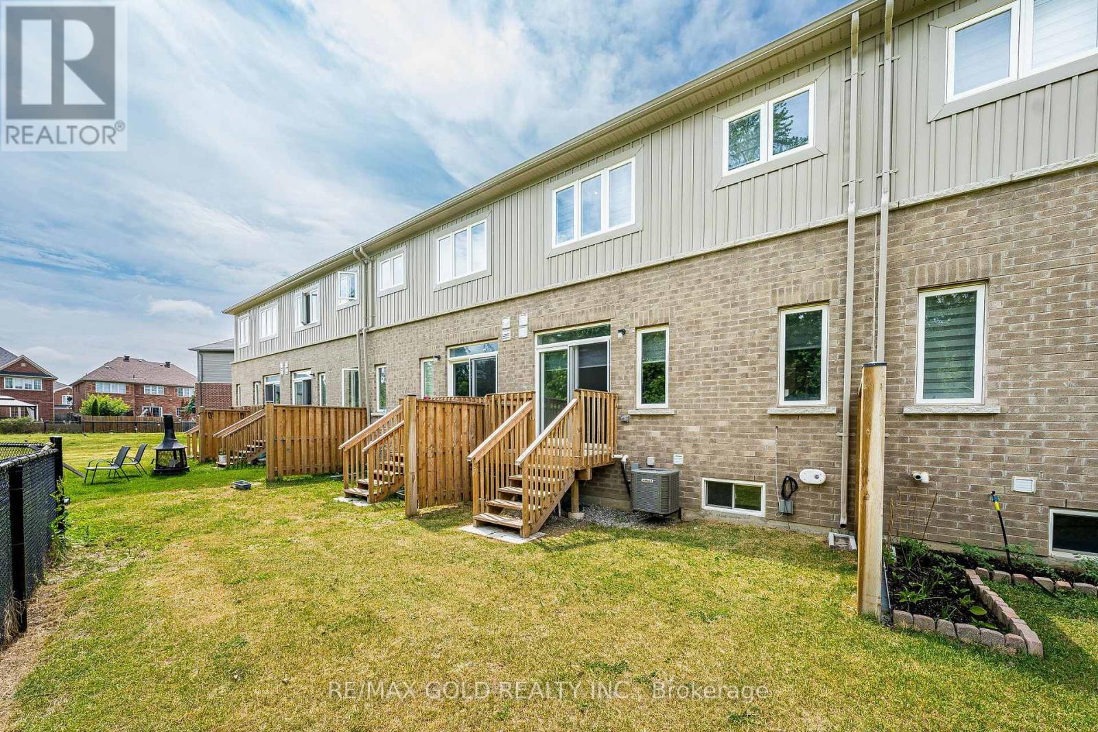 16 BRIXHAM LANE - 46