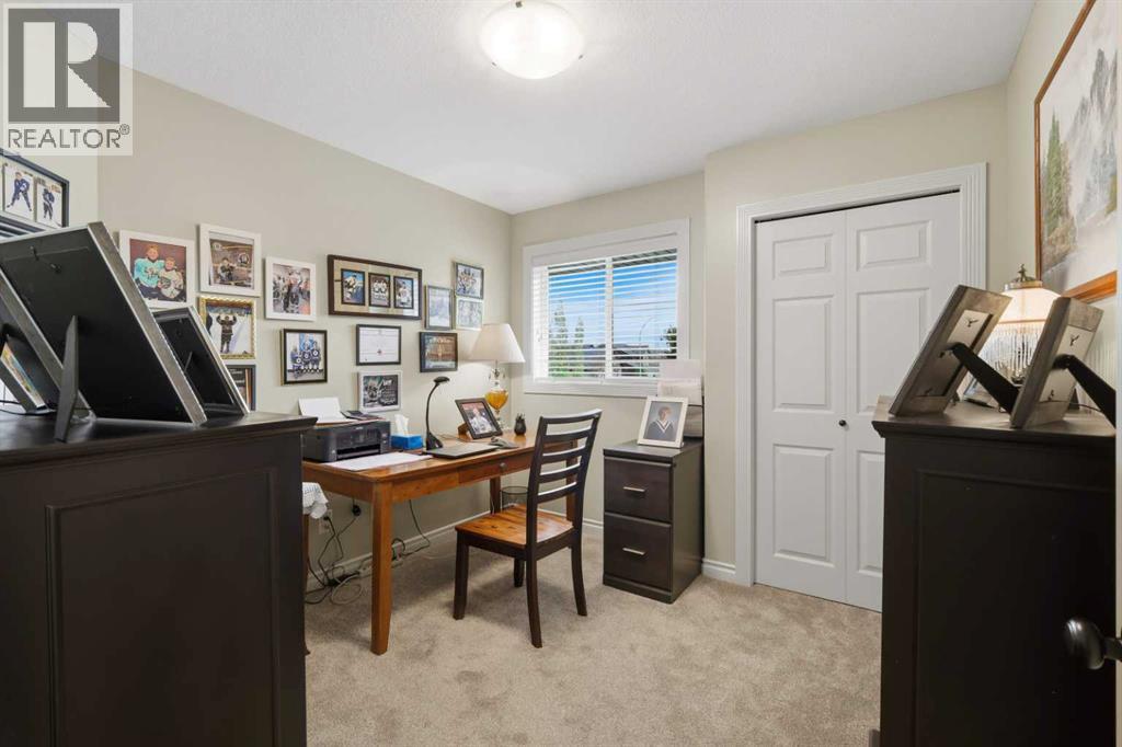 40 Emily Crescent — photo 20