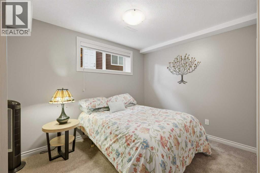 40 Emily Crescent — photo 30