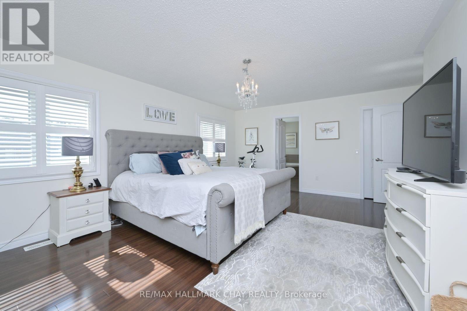 337 COL. PHILLIPS DRIVE - 18