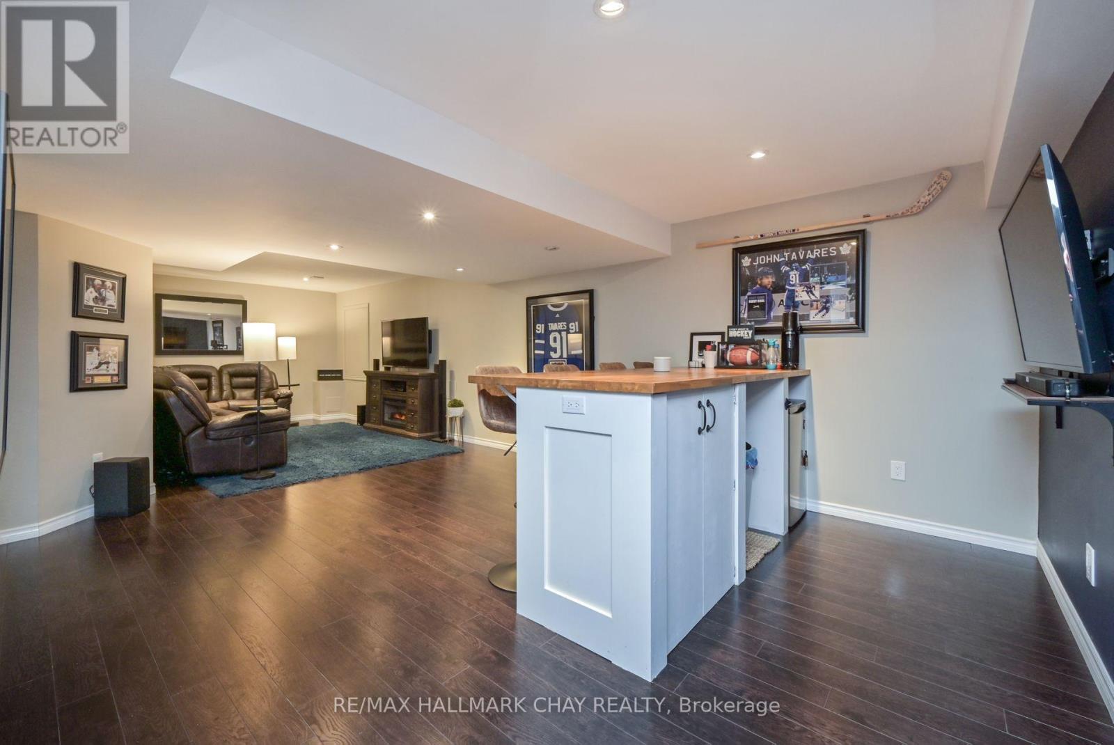 337 COL. PHILLIPS DRIVE - 29