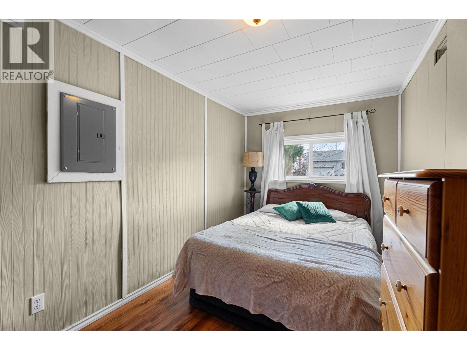 2498 Chapman Street, Merritt