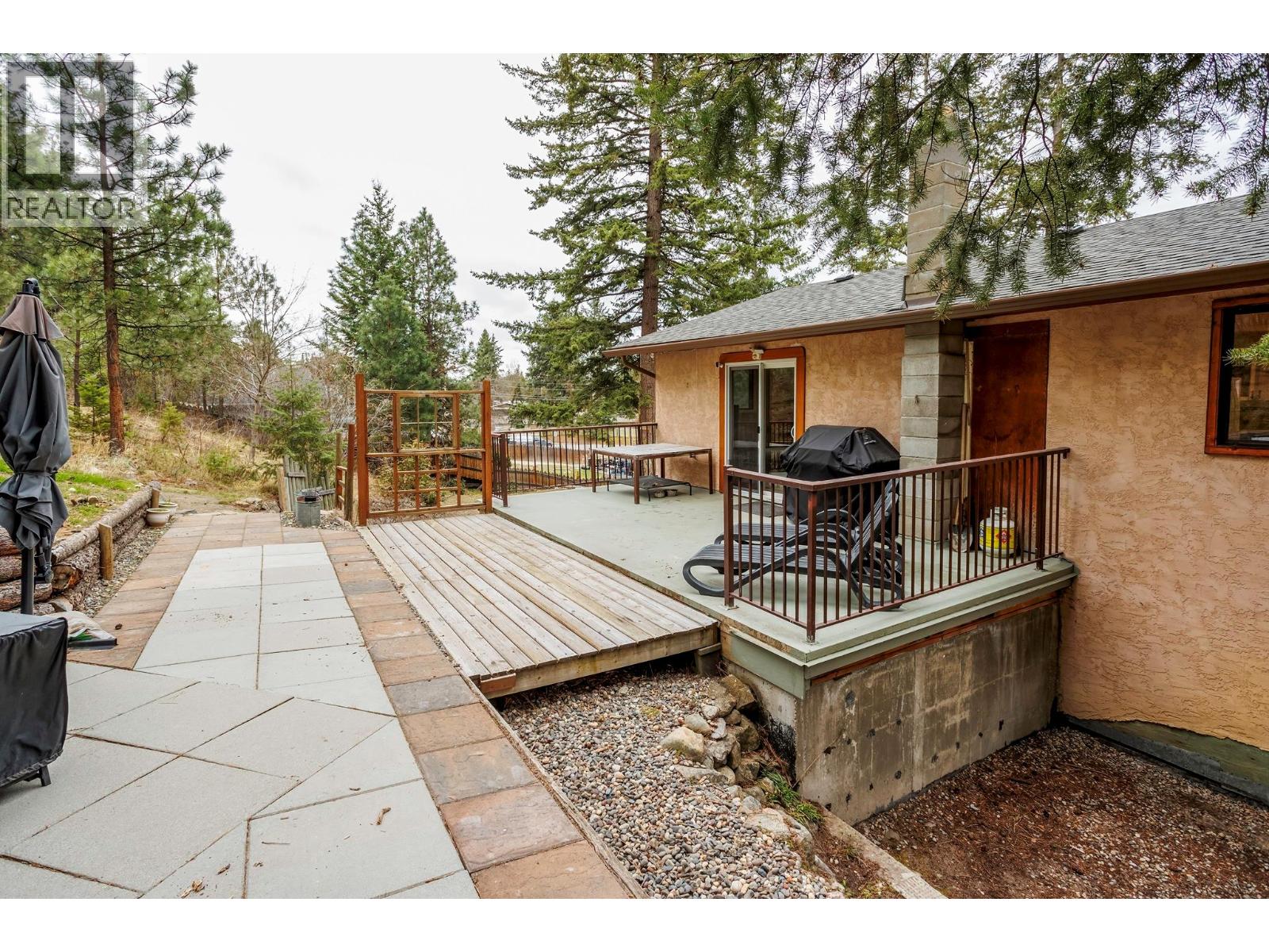 11011 Hallam Drive - 38