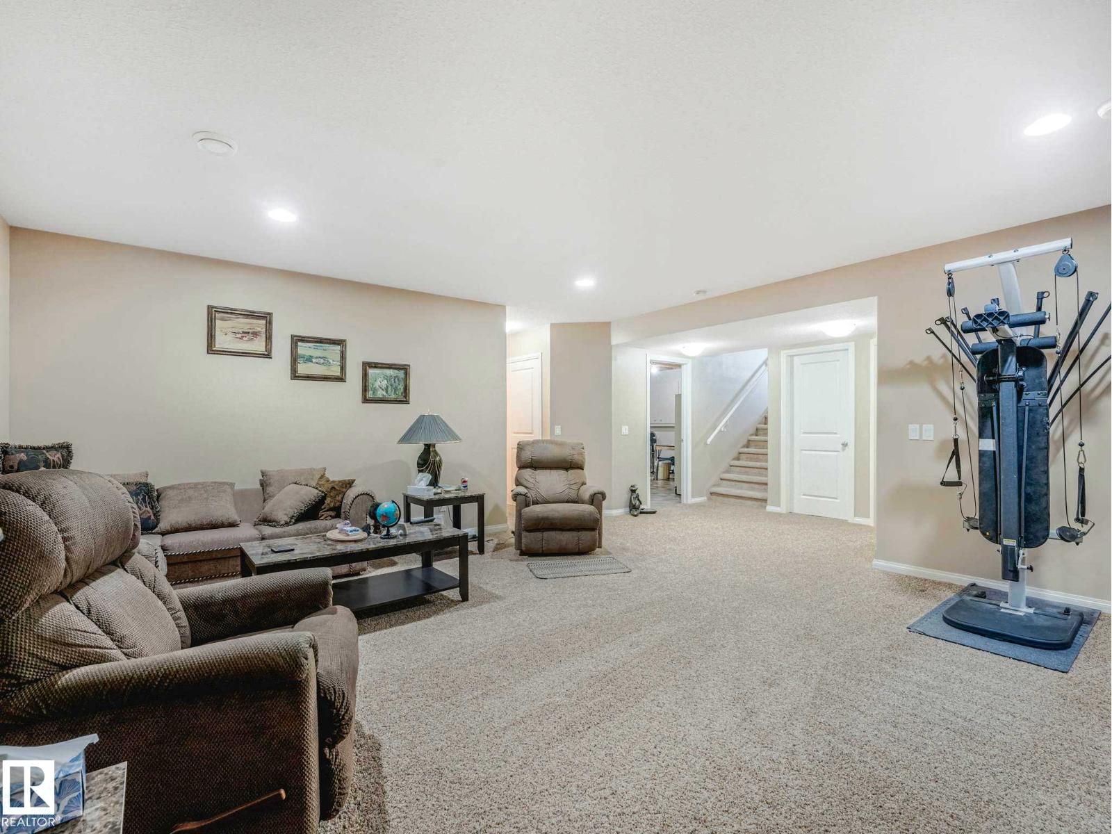 16 WADE AV — photo 37
