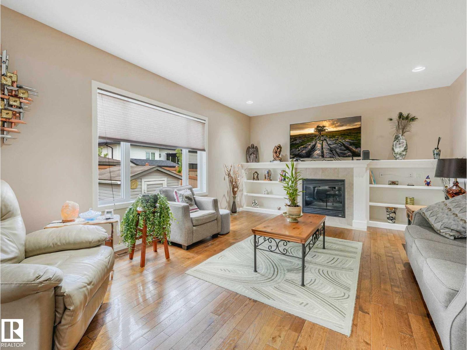16 WADE AV — photo 7