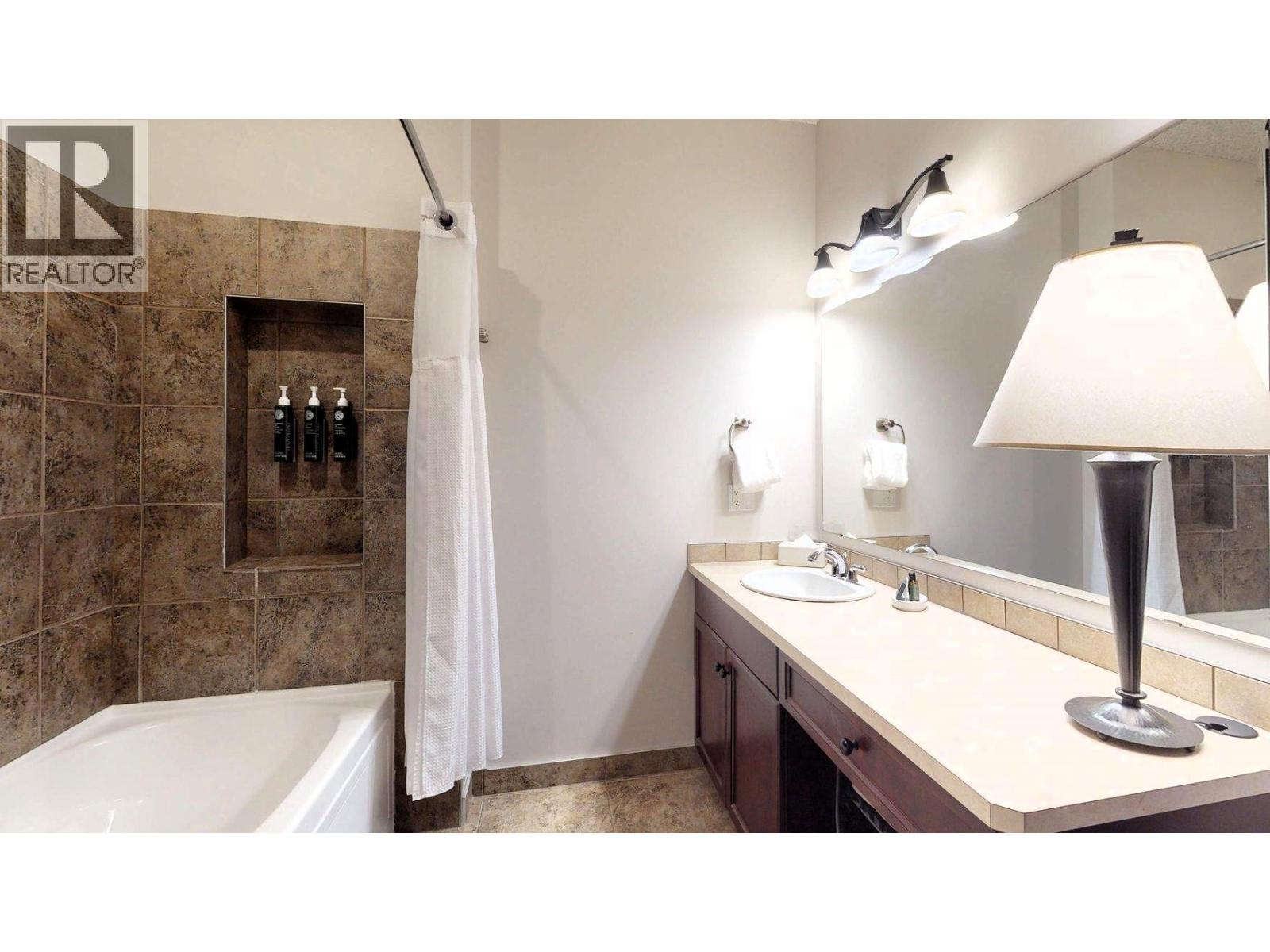 #534 M 500 BIGHORN Boulevard - 29