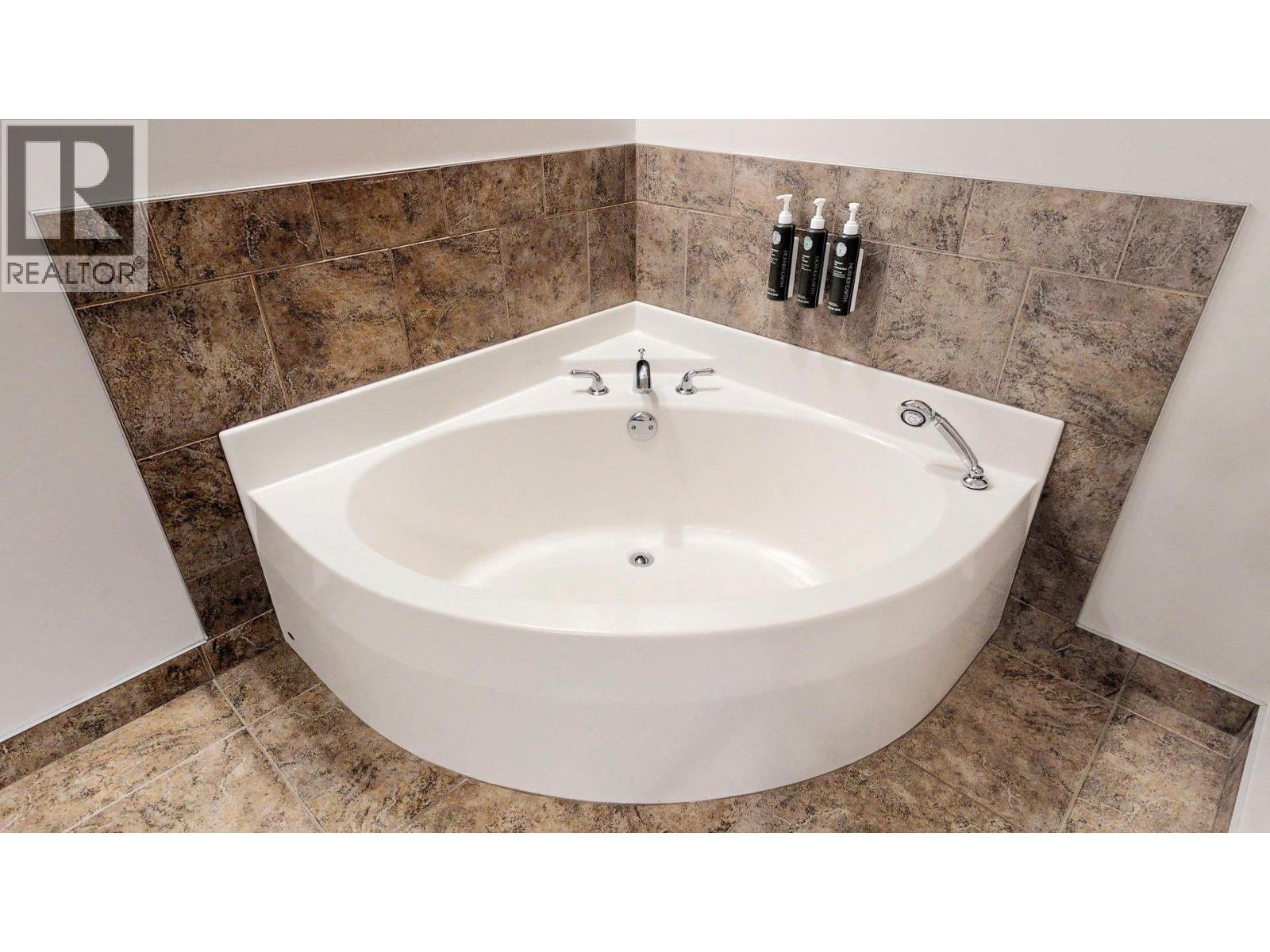 #534 M 500 BIGHORN Boulevard - 38