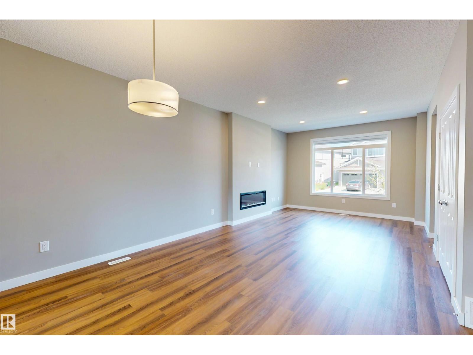 3704 2 ST NW - 11