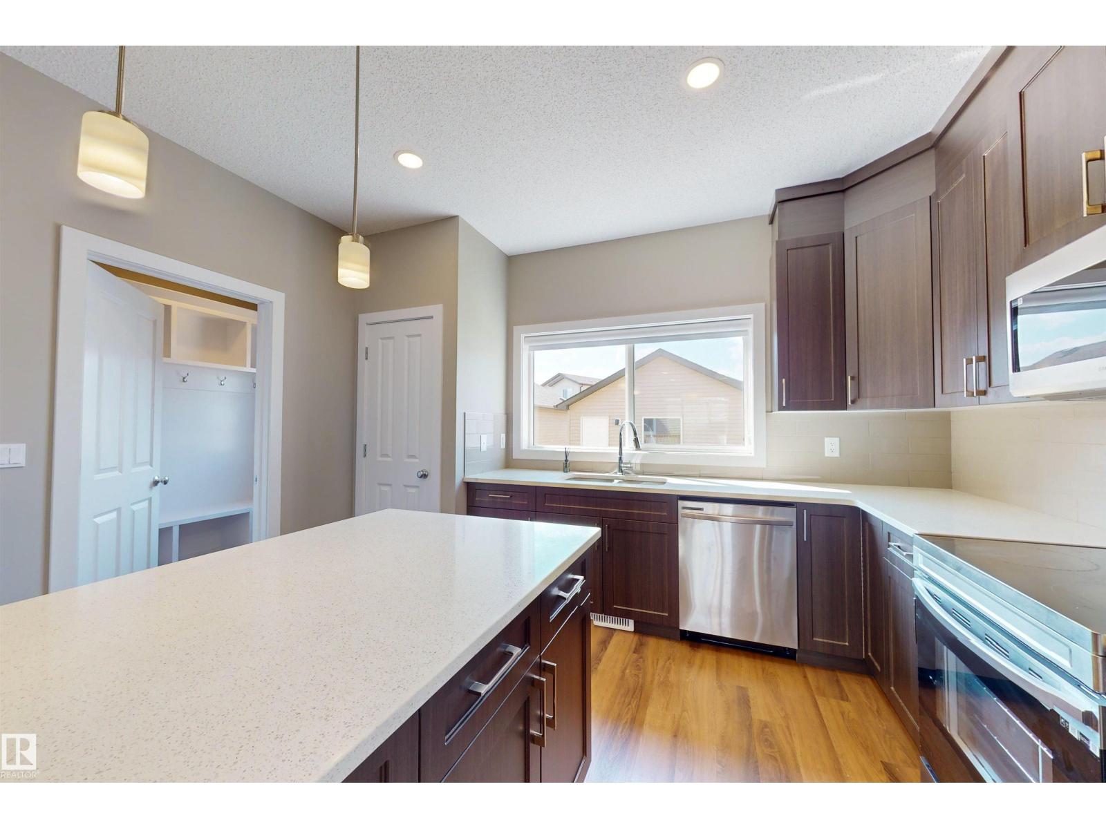 3704 2 ST NW - 19