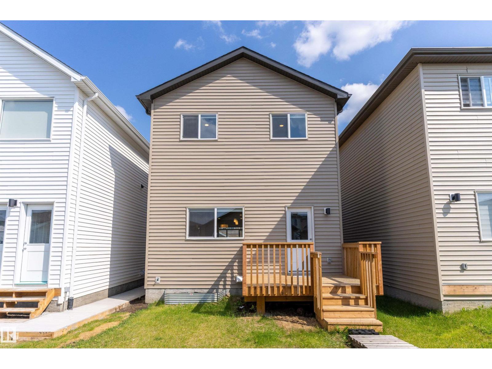 3704 2 ST NW - 40
