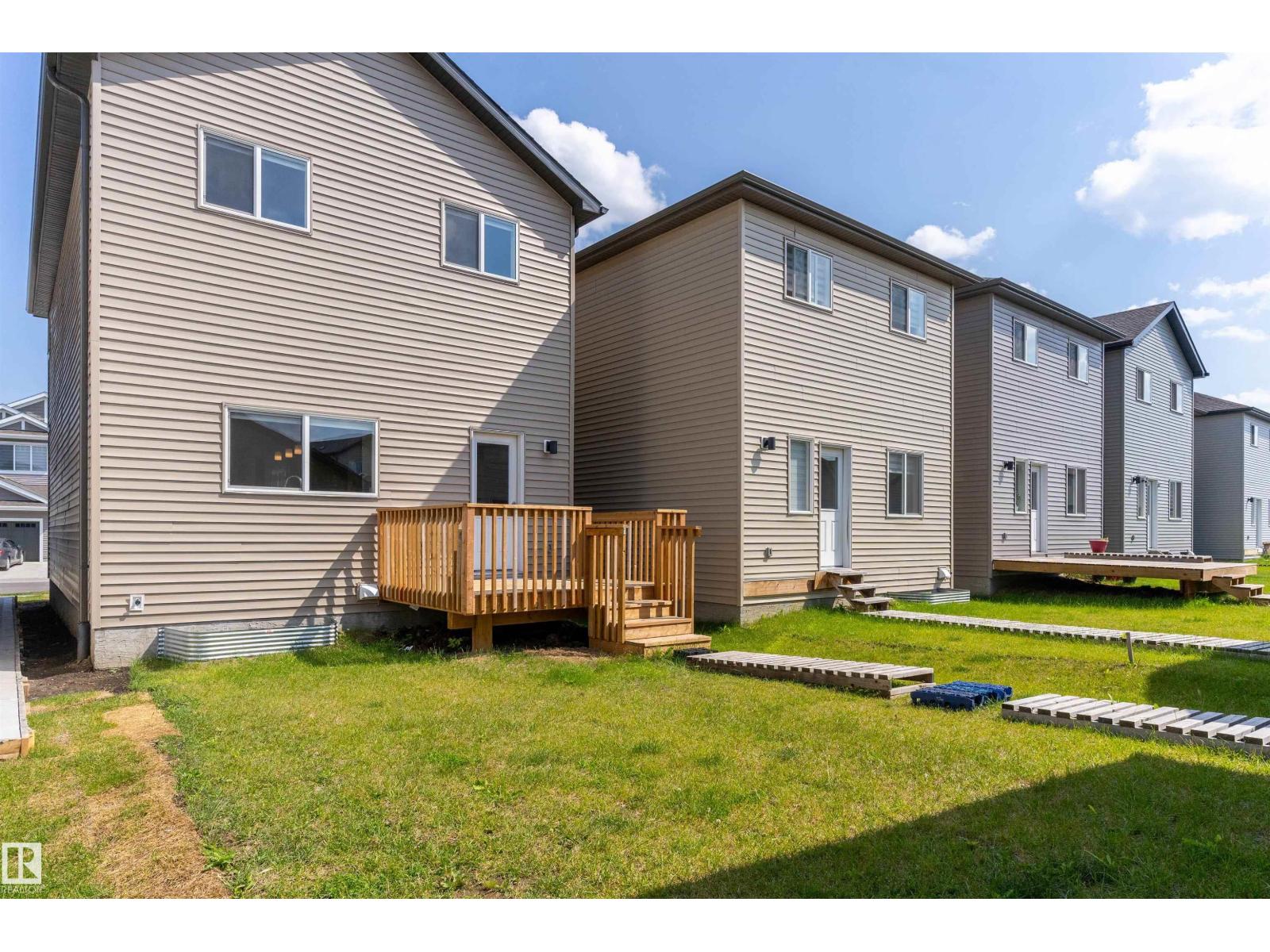 3704 2 ST NW - 41