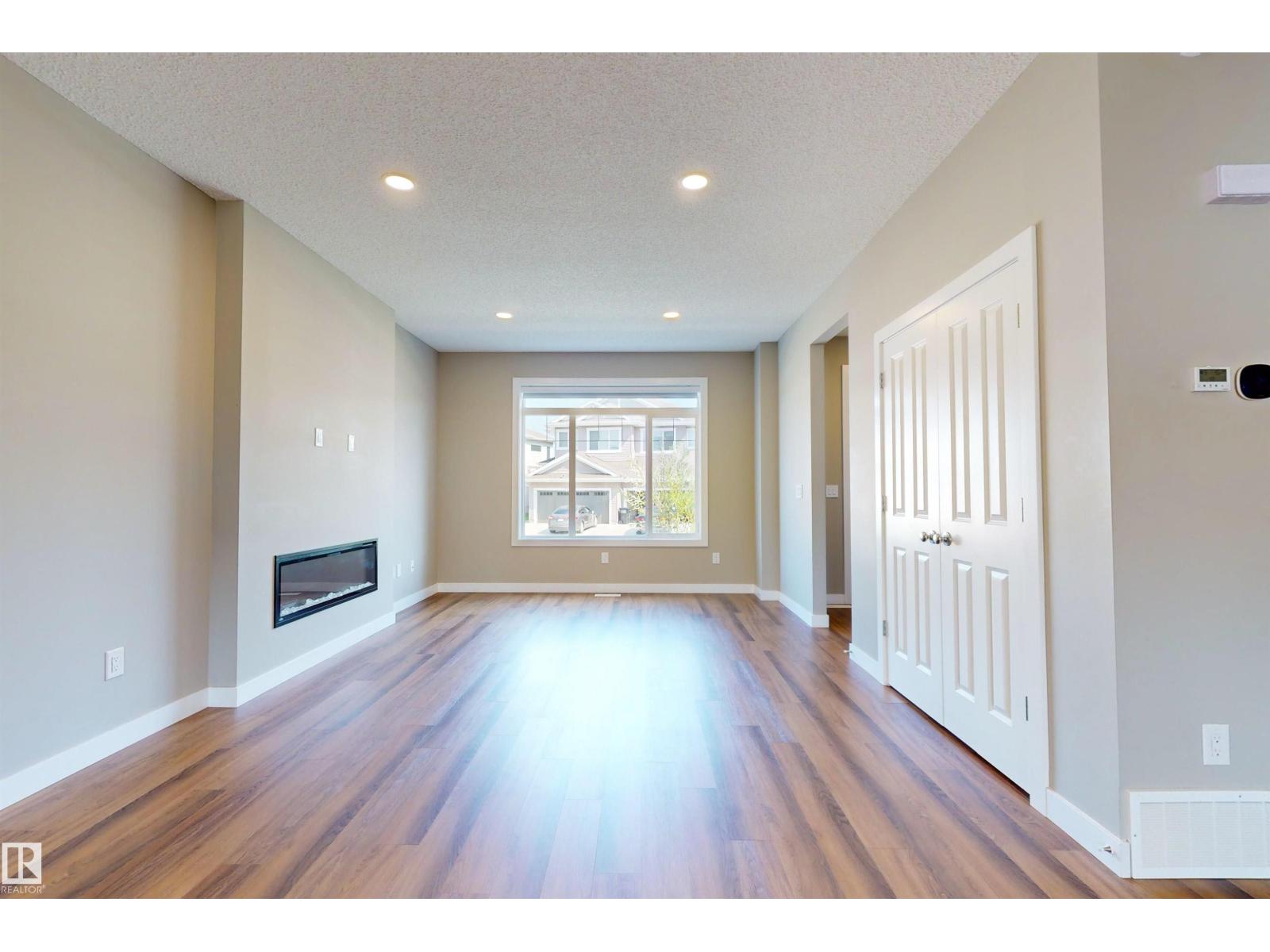 3704 2 ST NW - 9