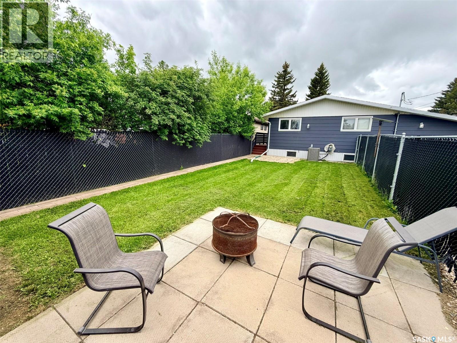 208 7th STREET E - 26