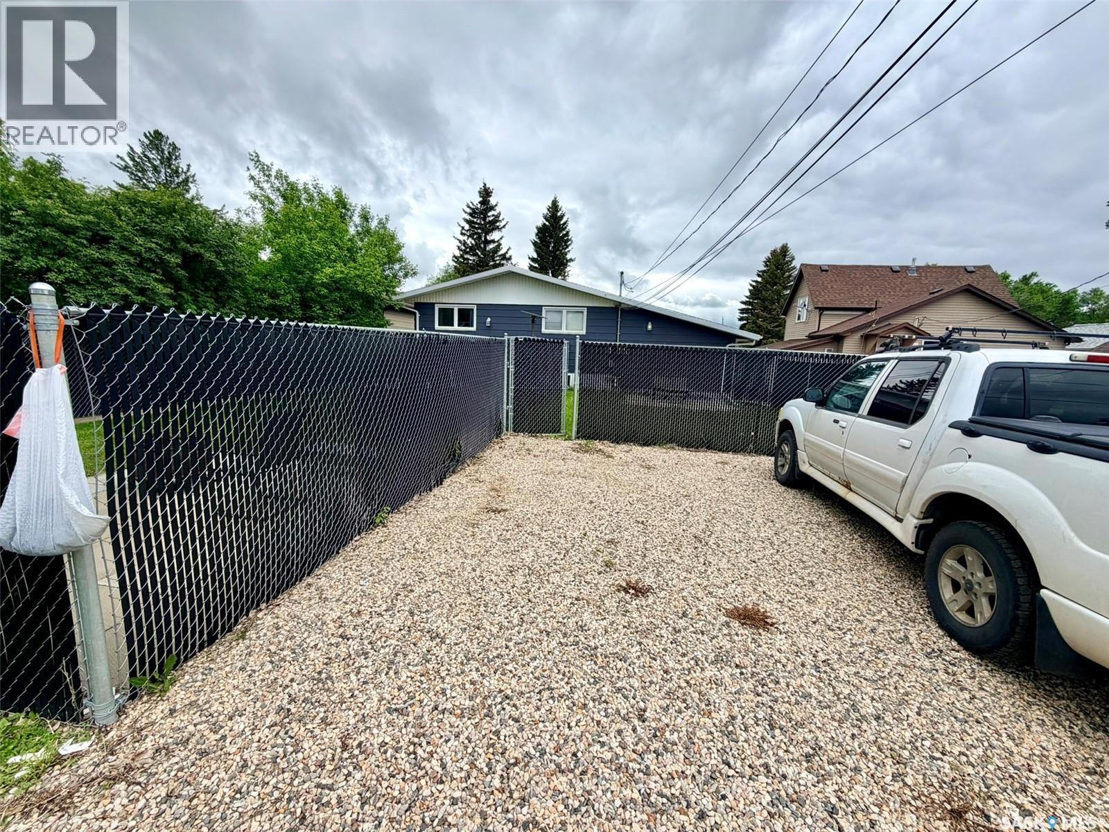 208 7th STREET E - 29