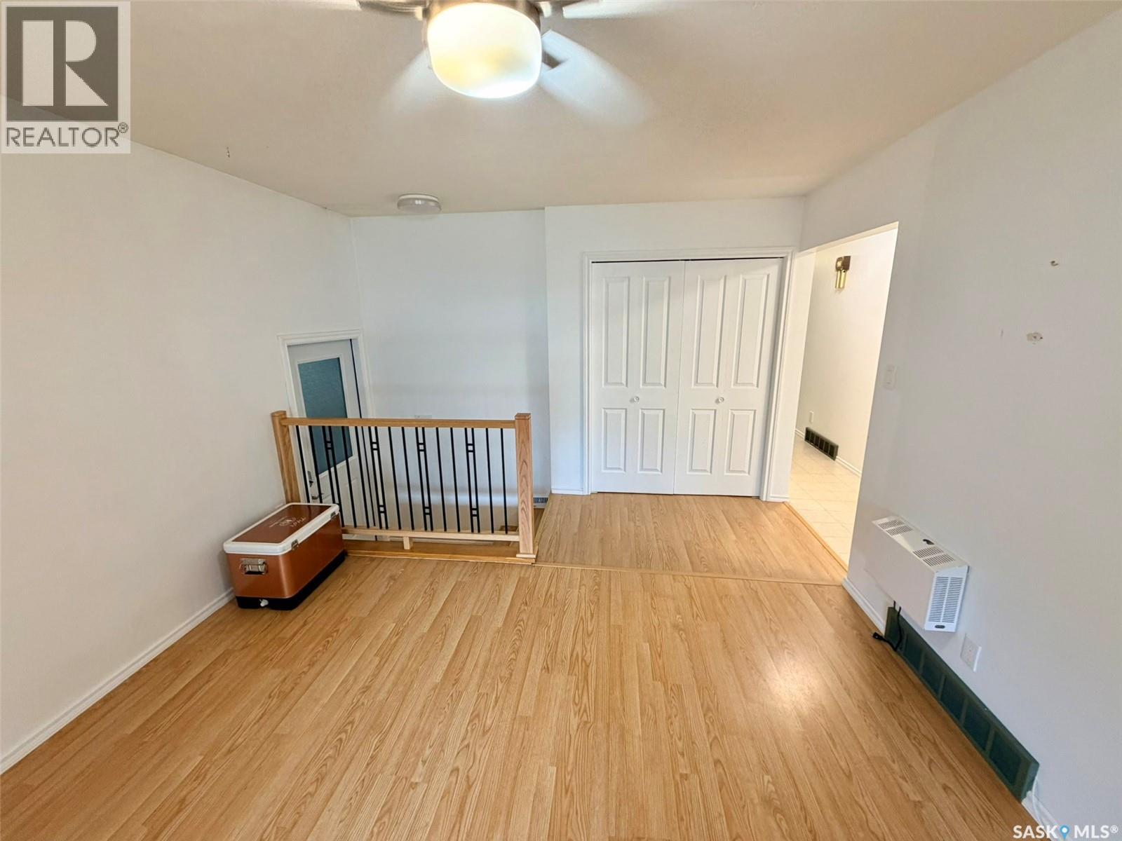 208 7th STREET E - 7