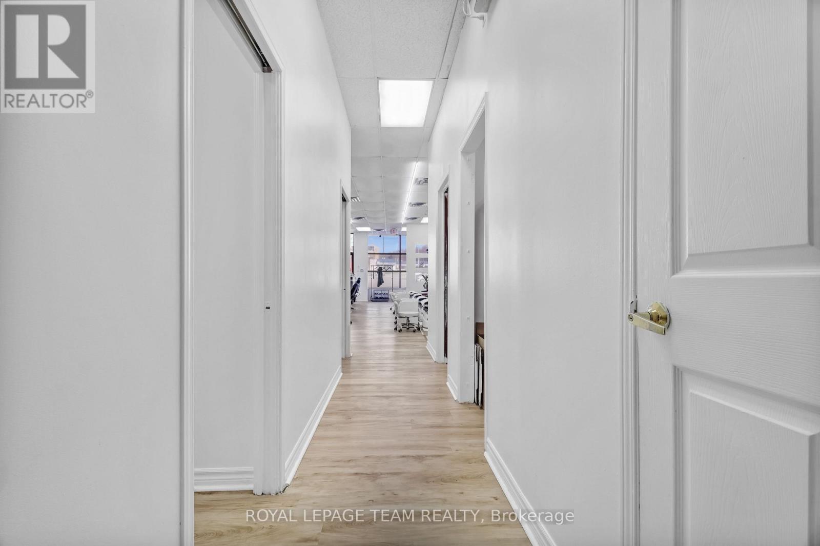 Business for Sale in Ottawa – 474 HAZELDEAN ROAD, Ottawa – MLS# X13442262 - Image 12