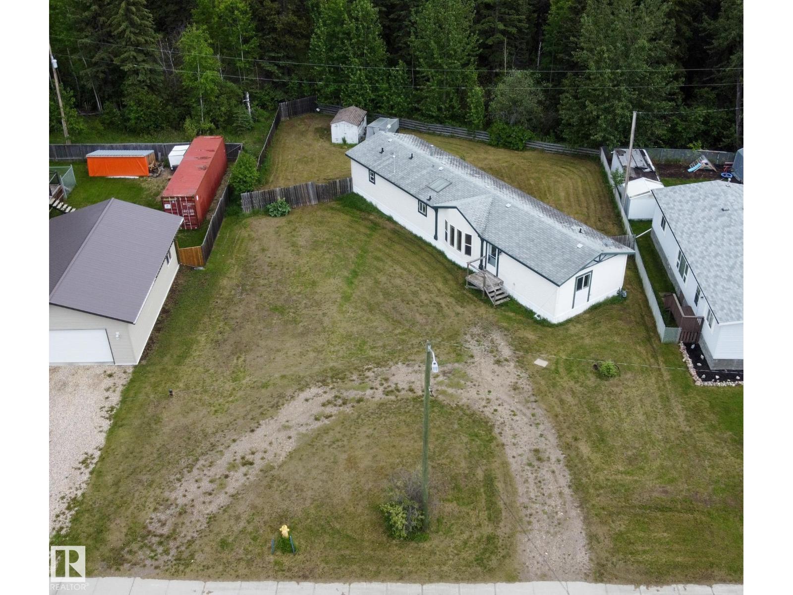 4703 52 ST - 1
