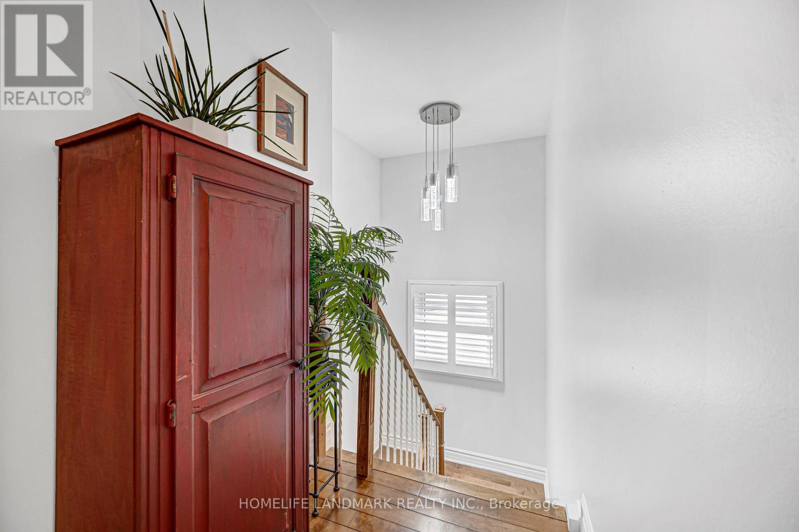 15 DENTON AVENUE - 22