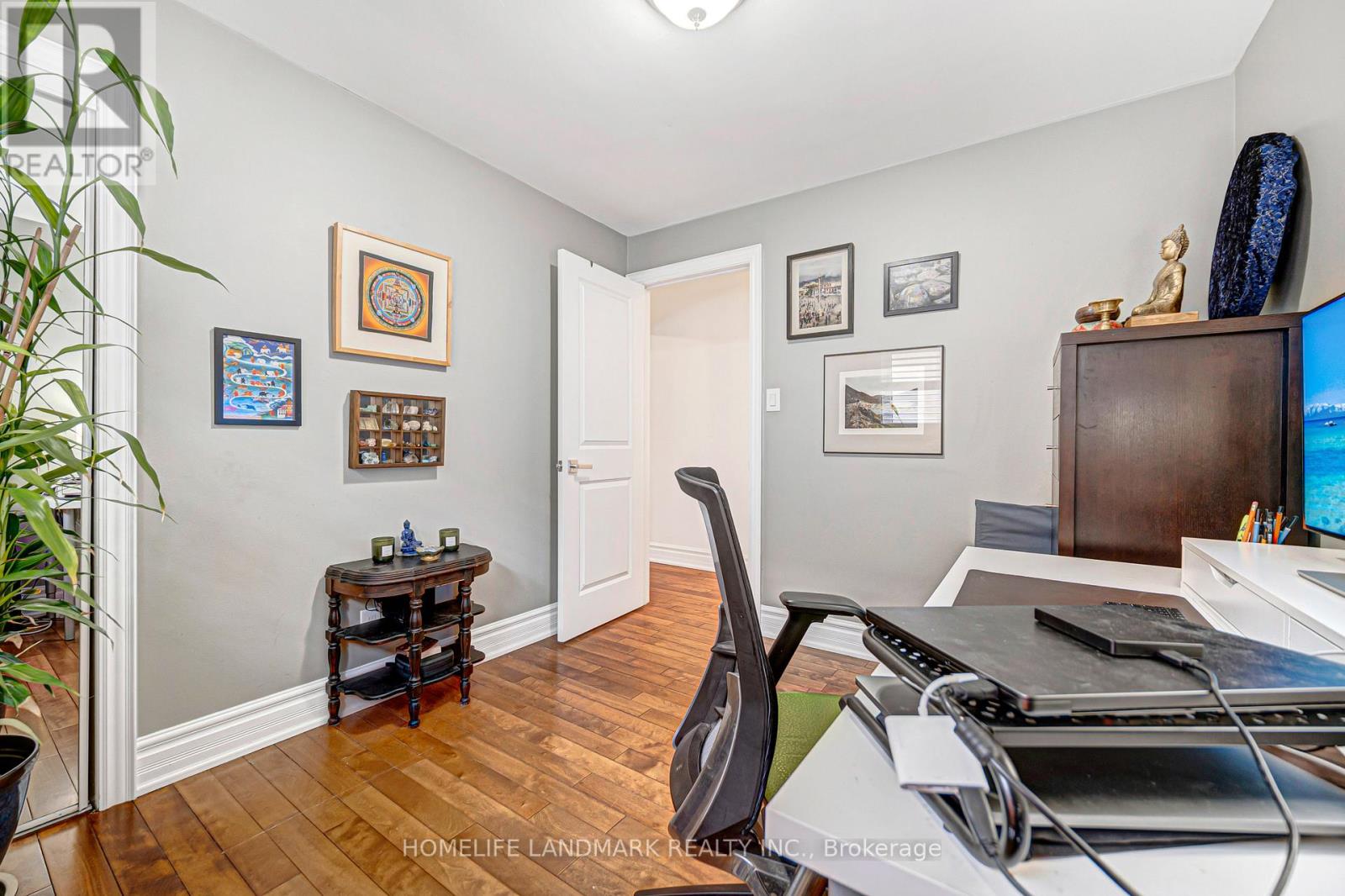 15 DENTON AVENUE - 28
