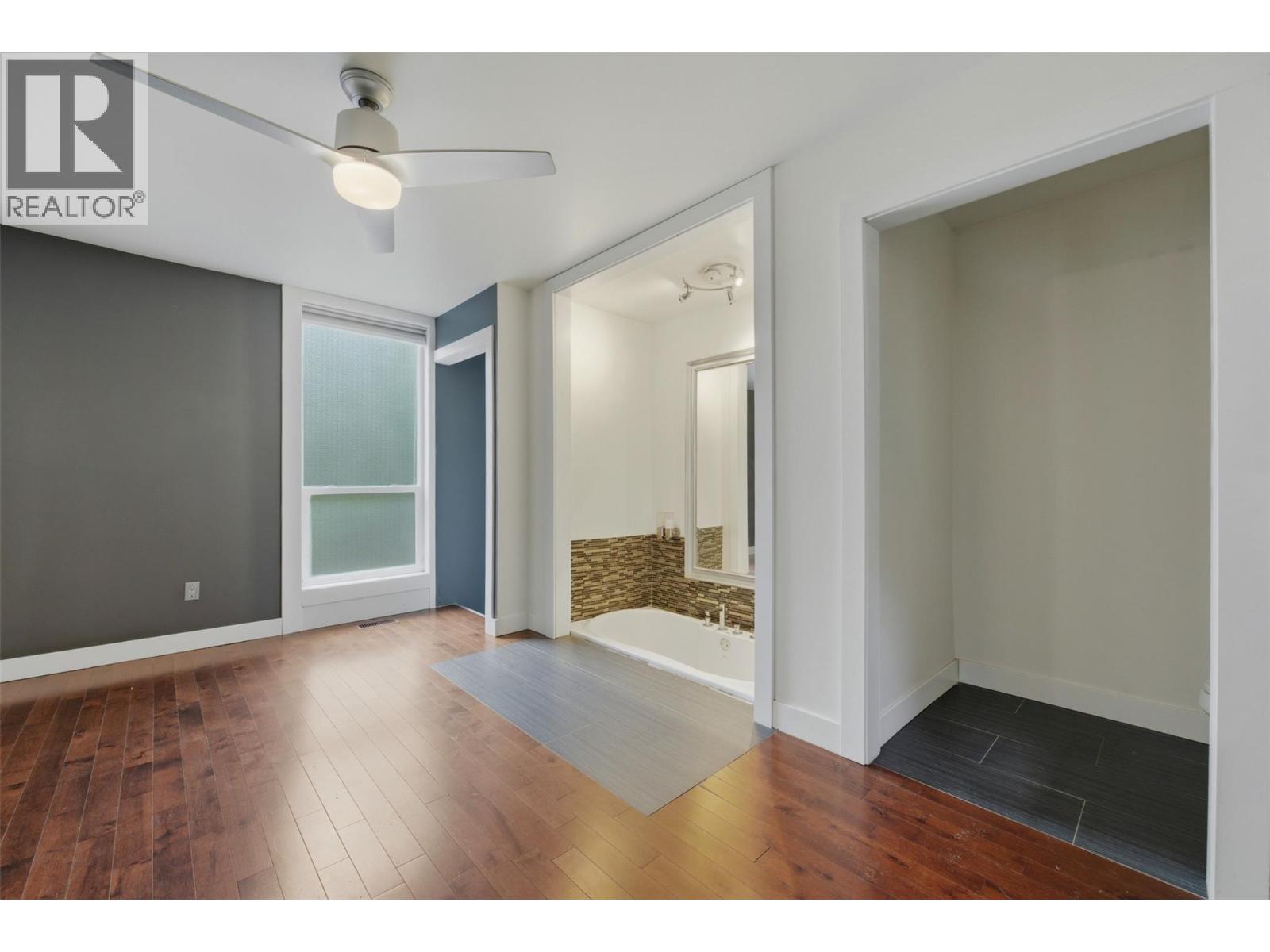 2193 Park Avenue - 20