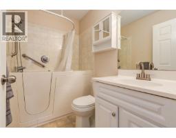 185 Bowlsby St, Nanaimo, BC V9R5K1 Photo 31
