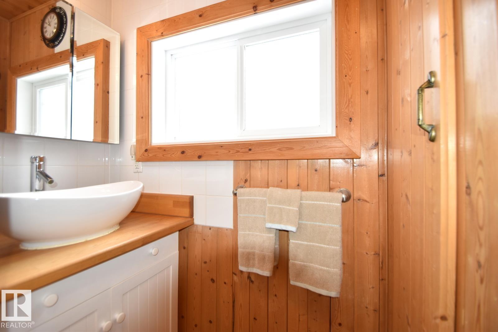 1214 Birch Cres. (Skeleton Lake) - 14