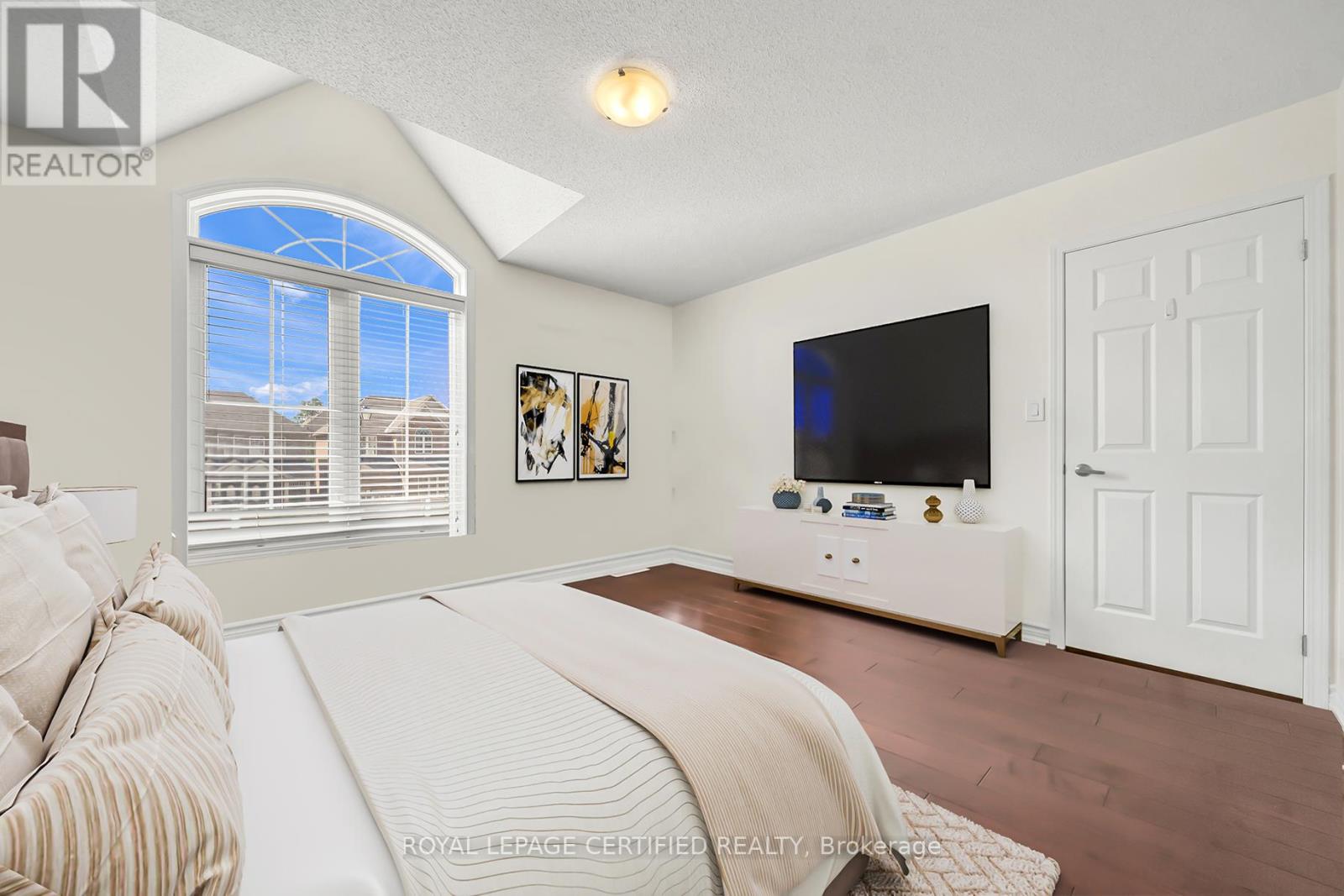 358 PRINGLE AVENUE - 24