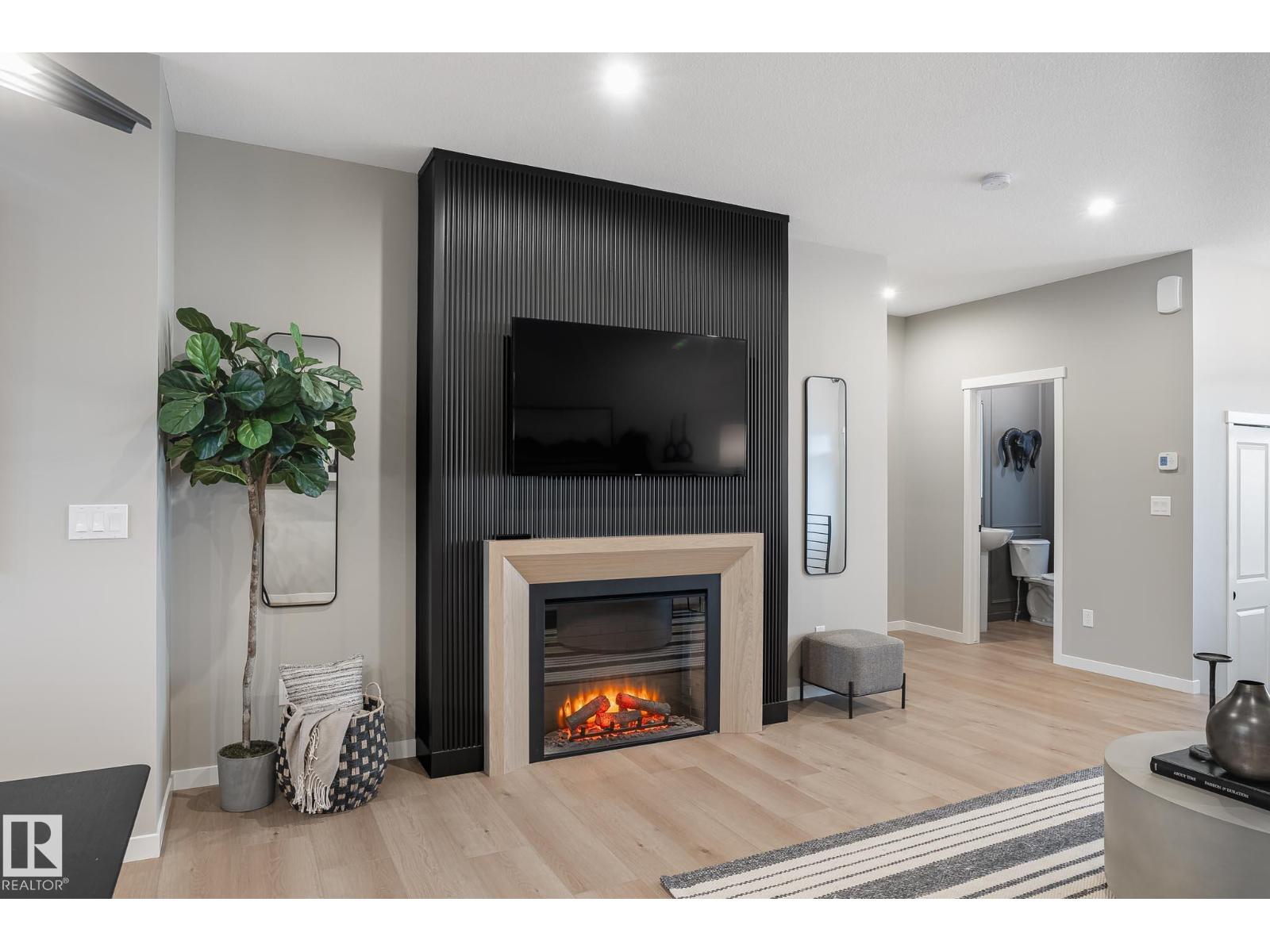 22388 88 AV NW - 11