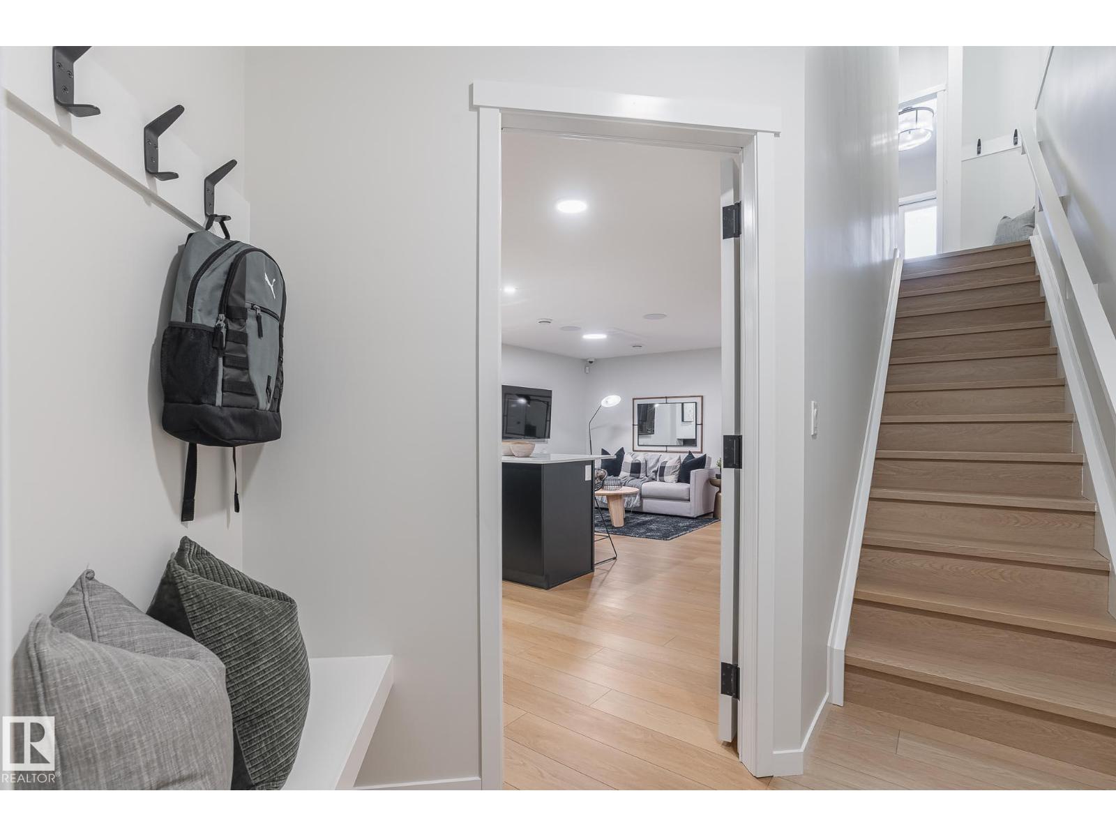 22388 88 AV NW - 42