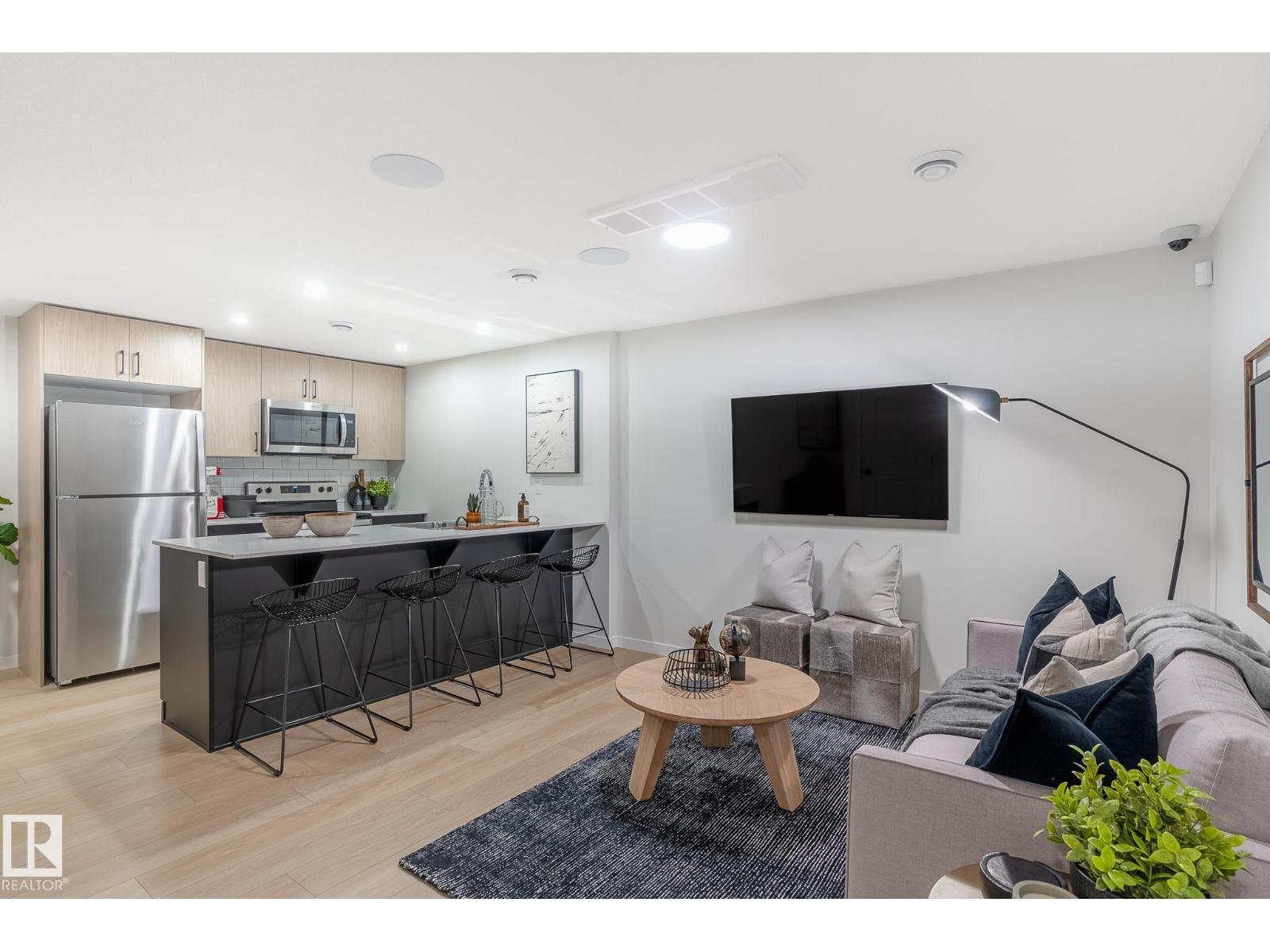 22388 88 AV NW — photo 43