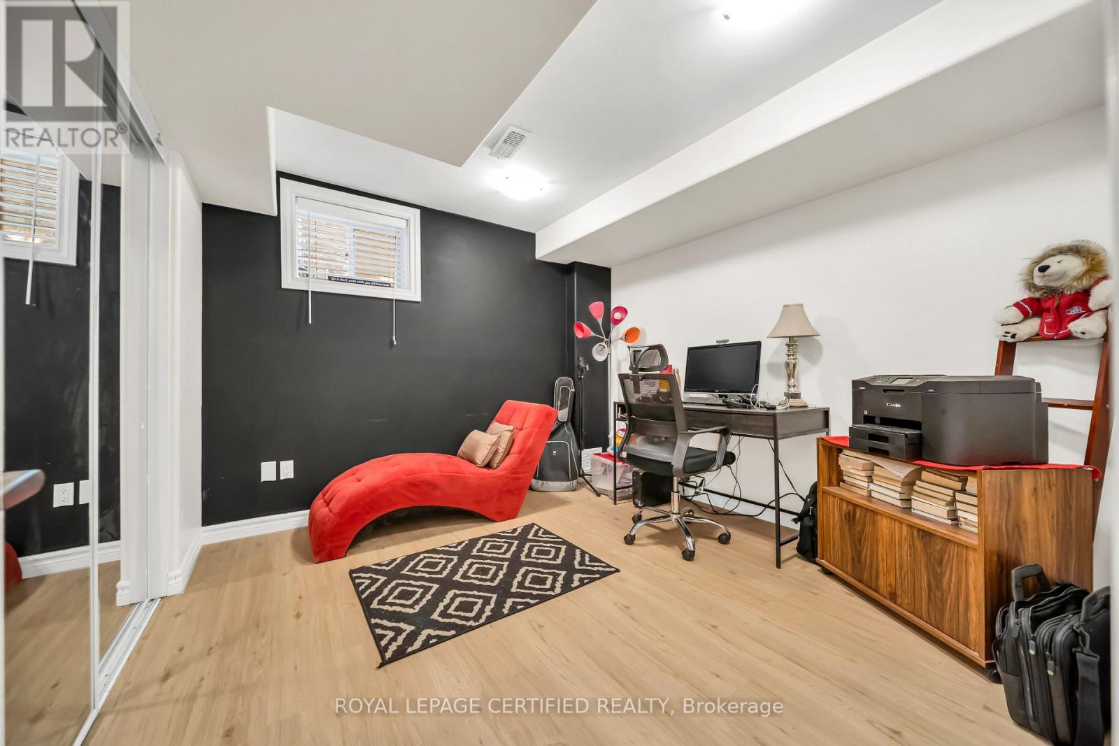358 PRINGLE AVENUE - 34