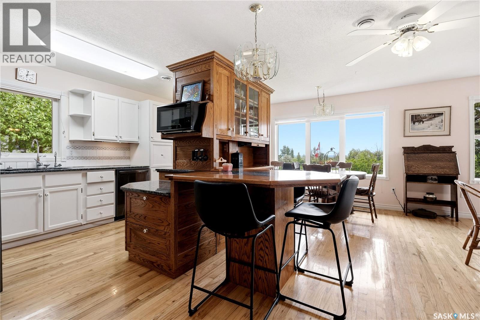 21 Pelican STREET W - 16