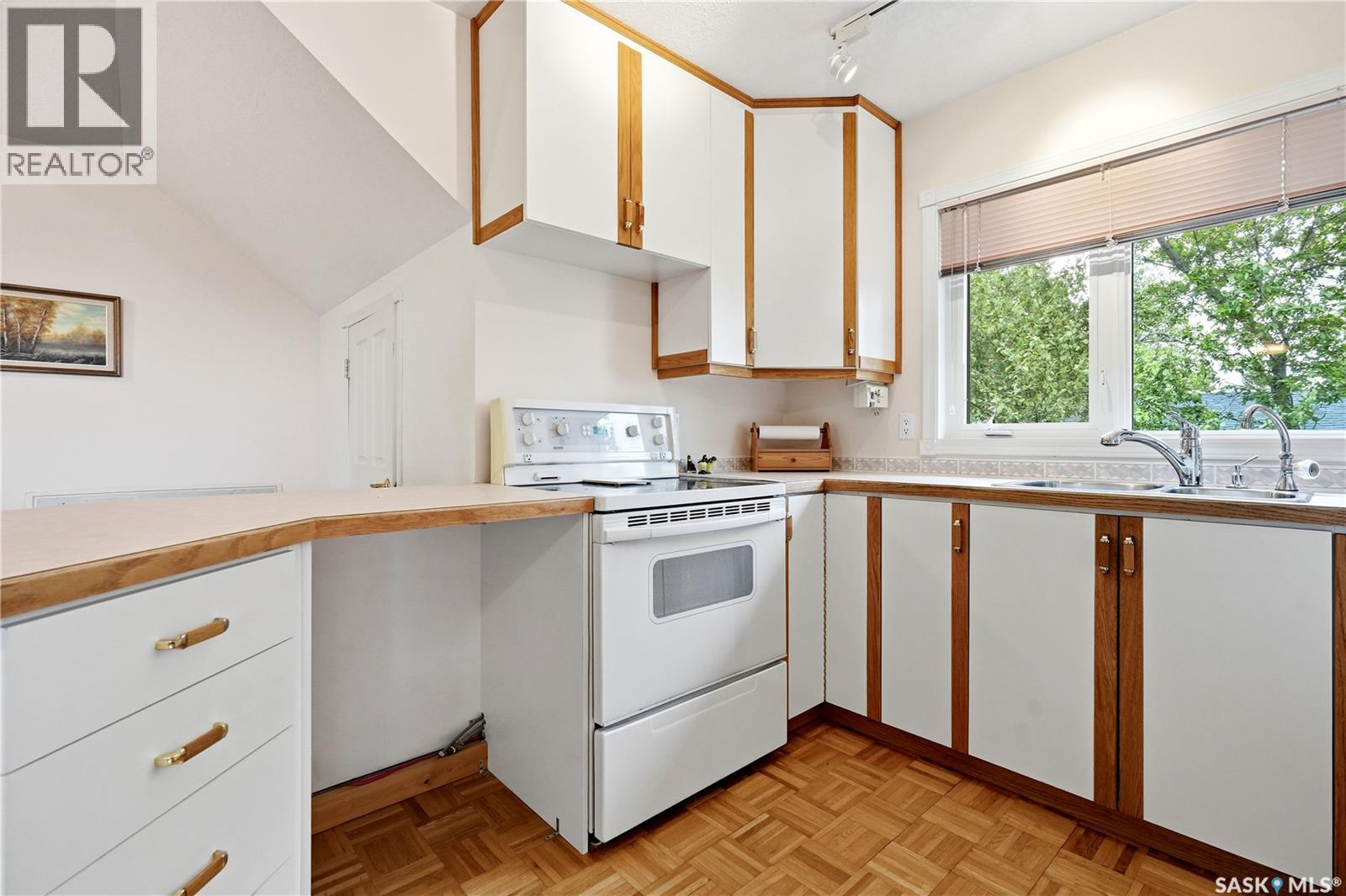 21 Pelican STREET W - 39