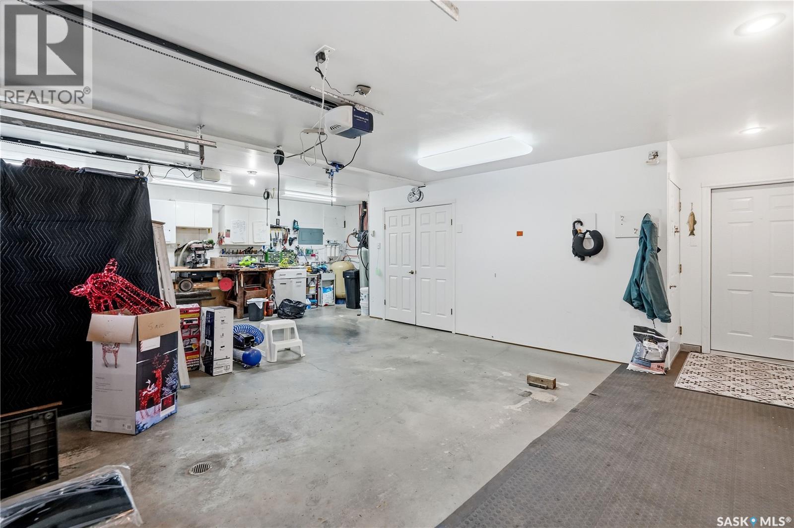 21 Pelican STREET W - 51