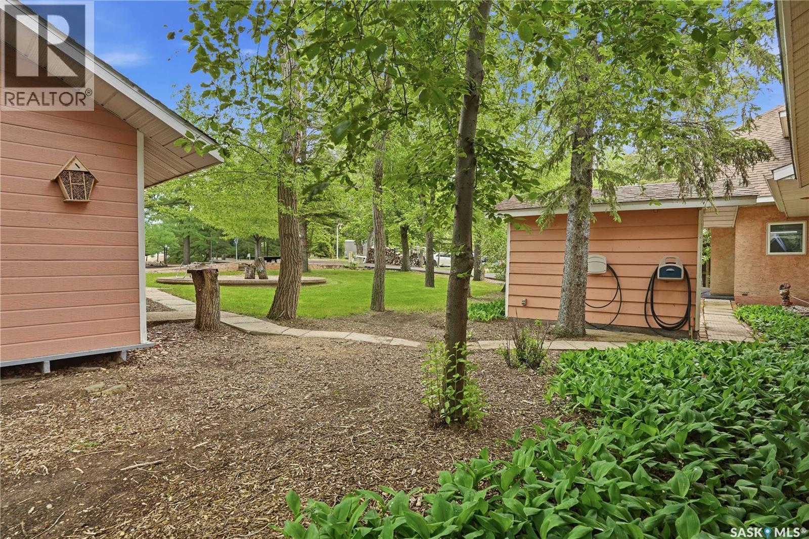 21 Pelican STREET W - 52